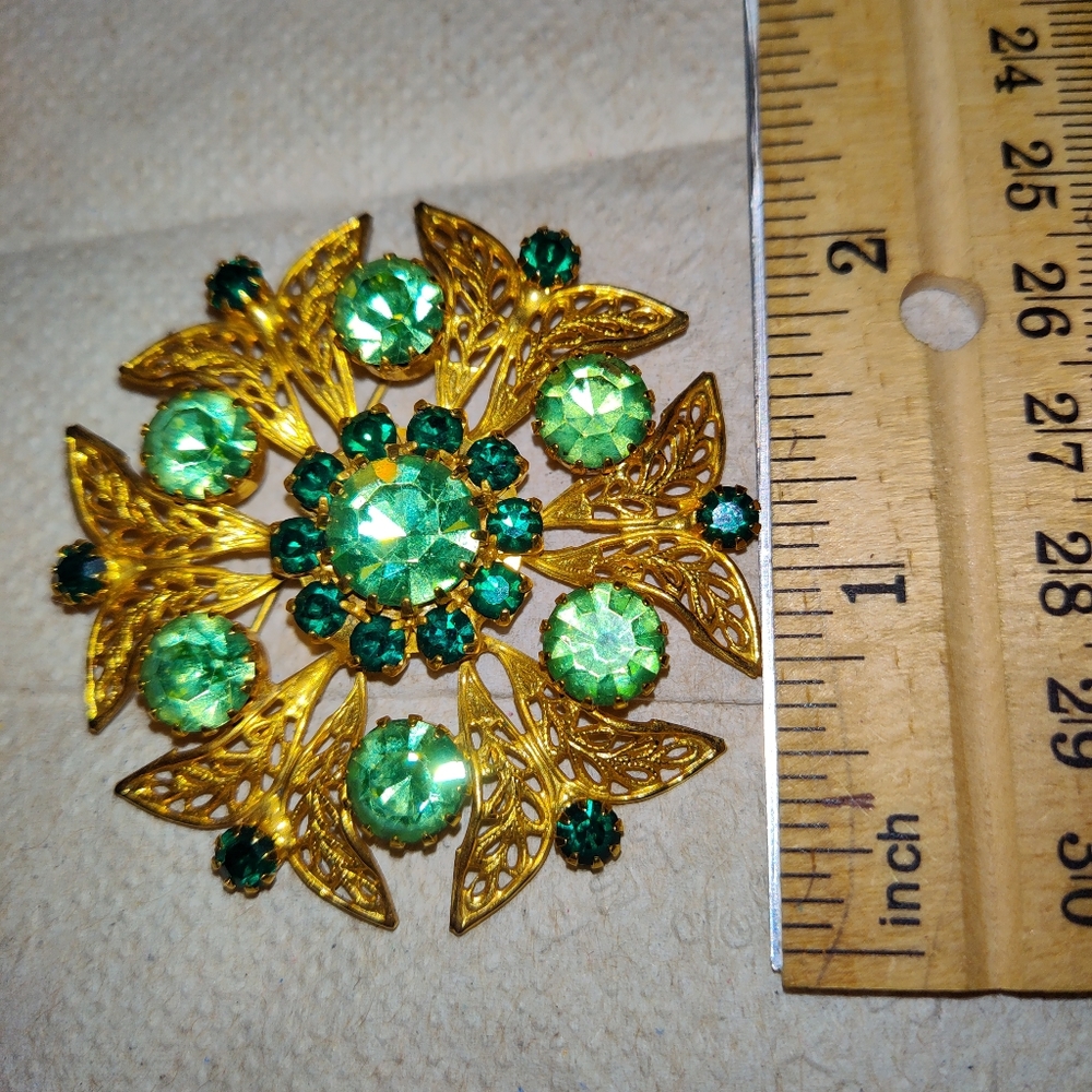 Celebrity N.Y Brooche